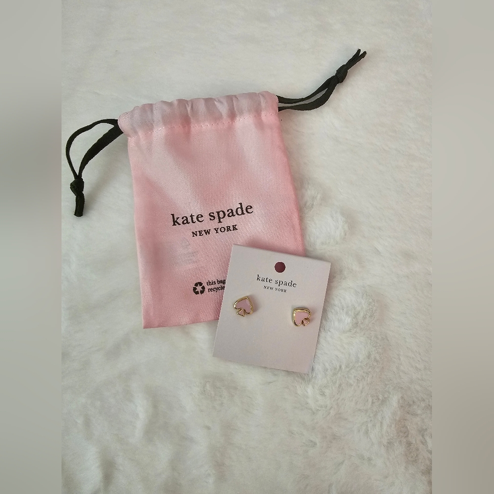 🛑SOLD🛑Brand New! Kate Spade Chalk Pink Everyday Spade Enamel Studs - Picture 3 of 7